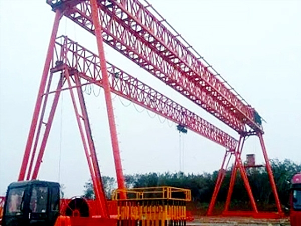 提梁機(jī)