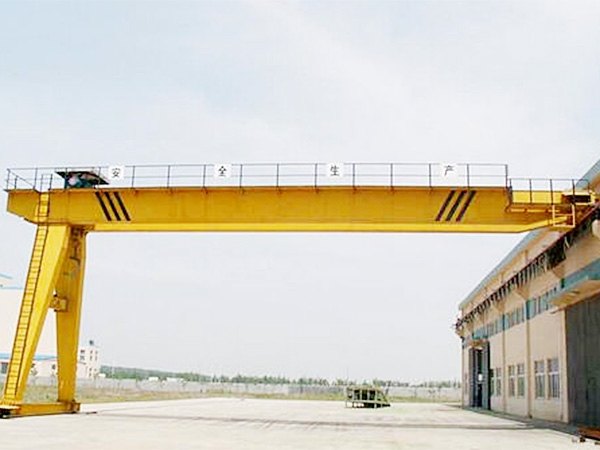 BMH型半龍門式起重機(jī)